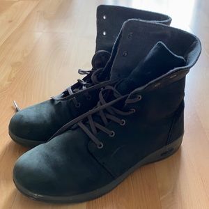 Chaco boots. Black and gray leather.